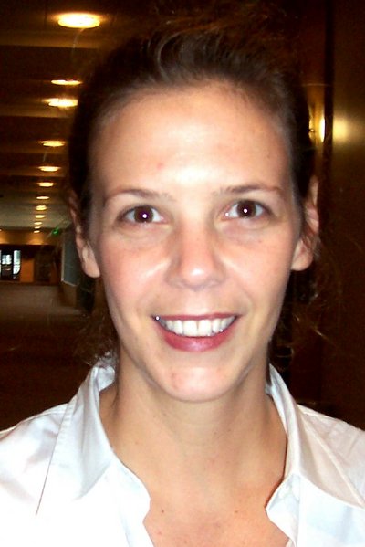 File:Sarah-olson1.jpg